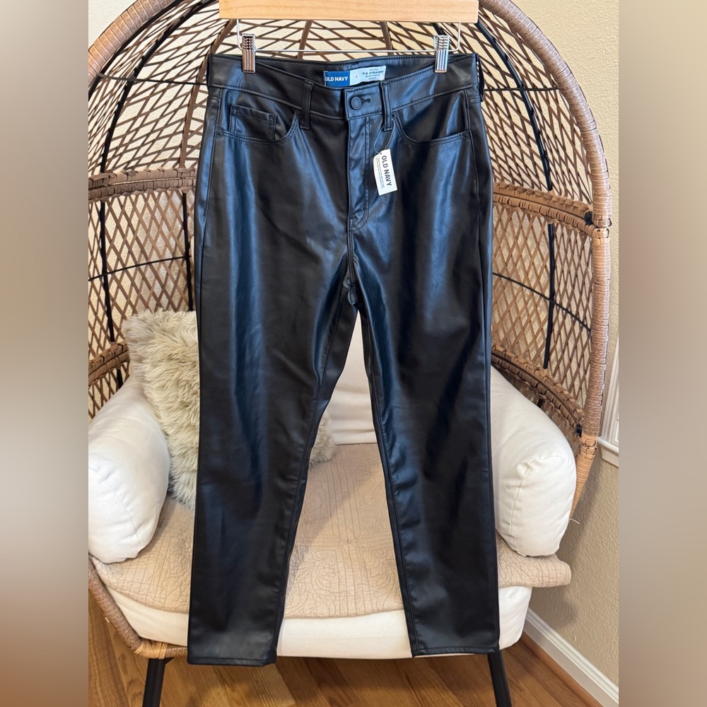 Old Navy OG STRAIGHT Secret Smooth Pocket Faux Leather Pants 8 NWT